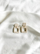 Load image into Gallery viewer, Square Earrings | Cream
